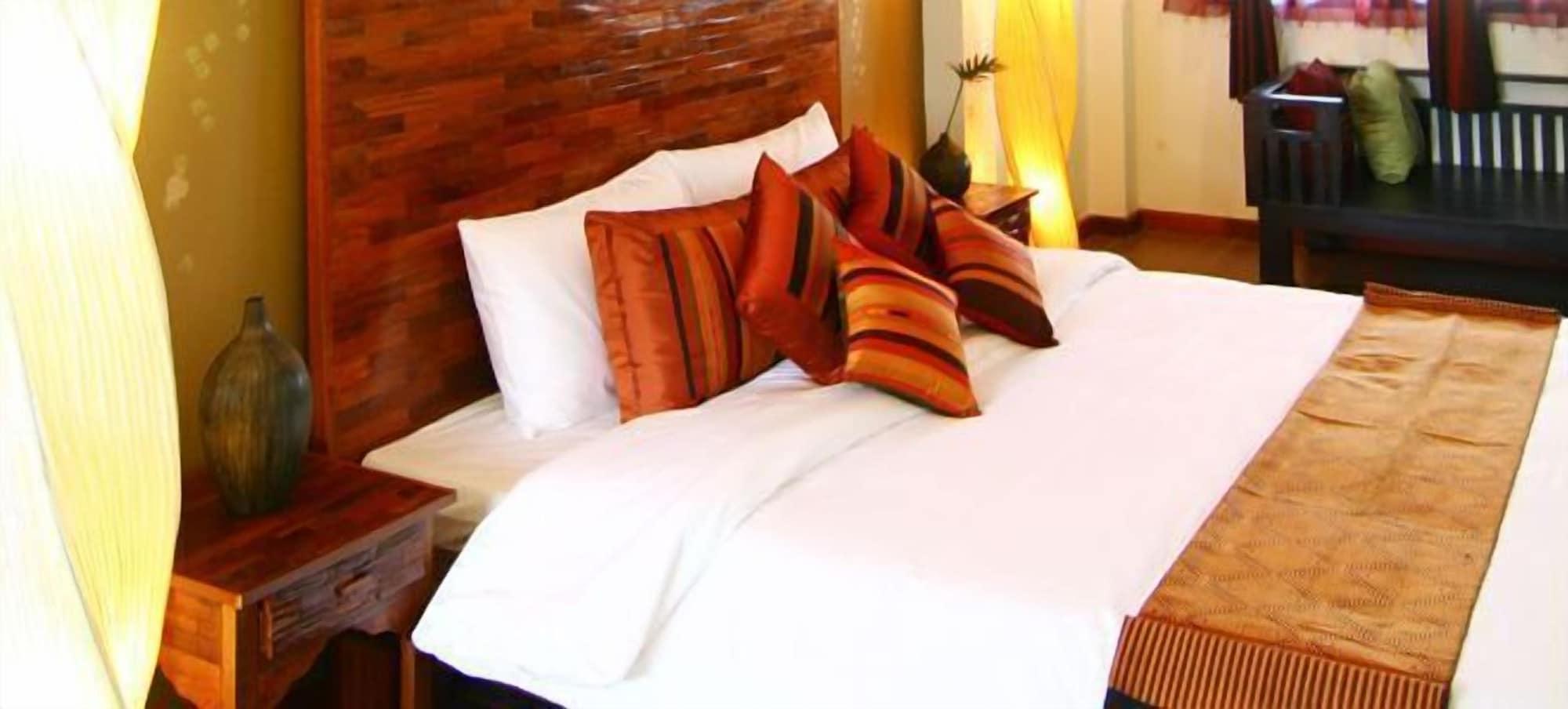 ท่าแพ บูธิค เฮ้าส์ Hotel เชียงใหม่ ภายนอก รูปภาพ