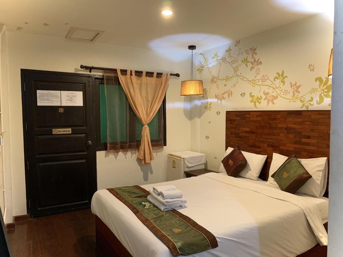 ท่าแพ บูธิค เฮ้าส์ Hotel เชียงใหม่ ภายนอก รูปภาพ