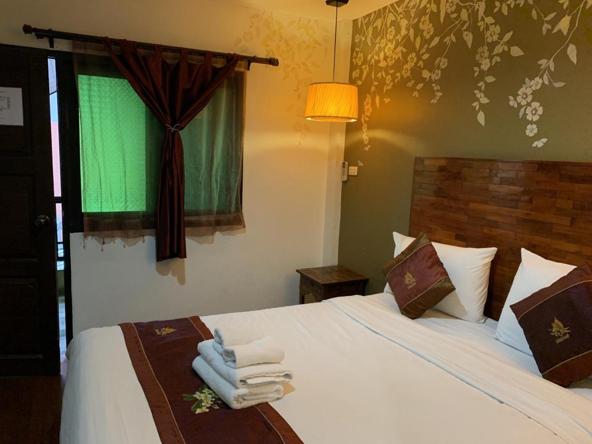 ท่าแพ บูธิค เฮ้าส์ Hotel เชียงใหม่ ภายนอก รูปภาพ