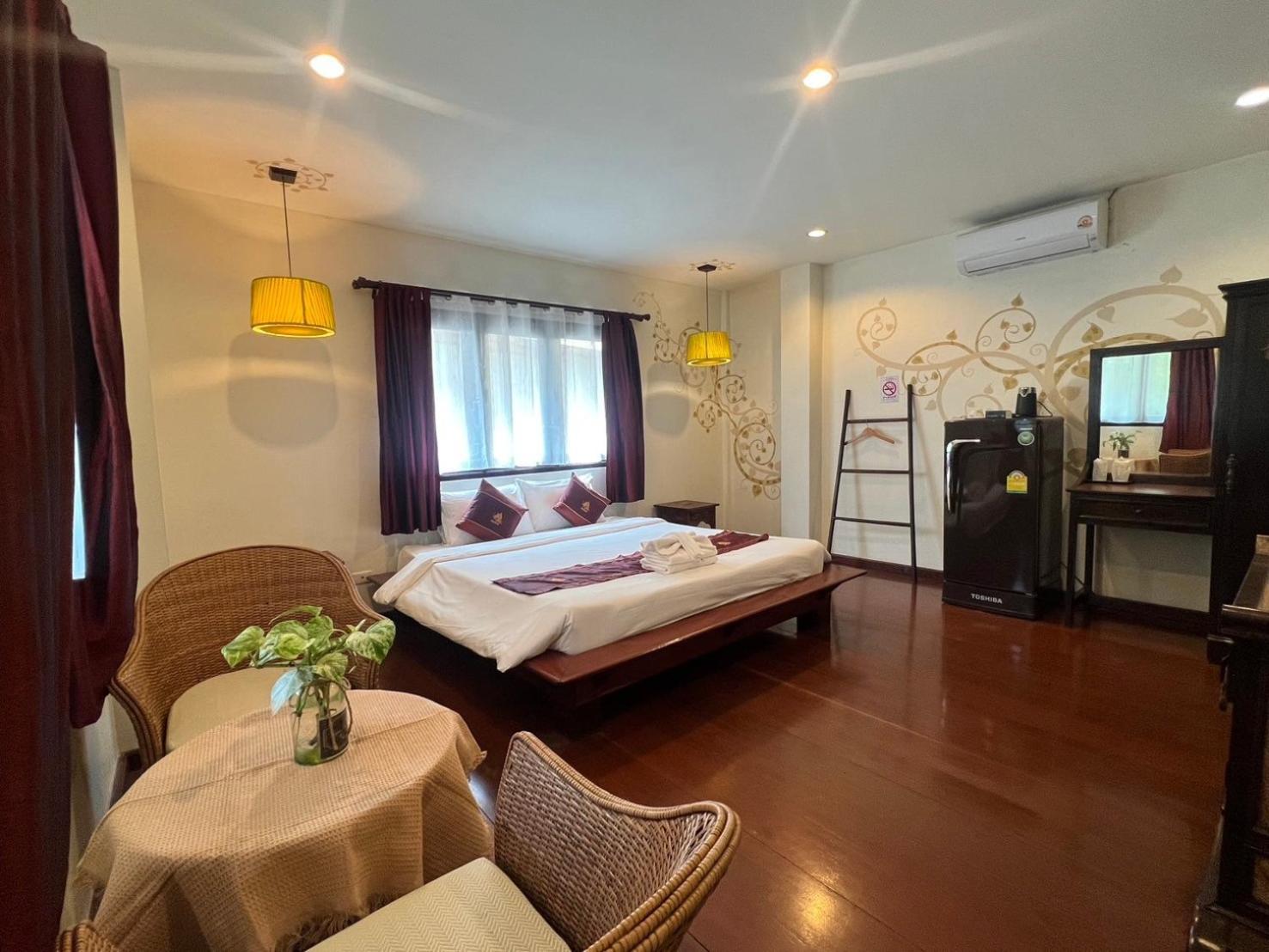 ท่าแพ บูธิค เฮ้าส์ Hotel เชียงใหม่ ภายนอก รูปภาพ