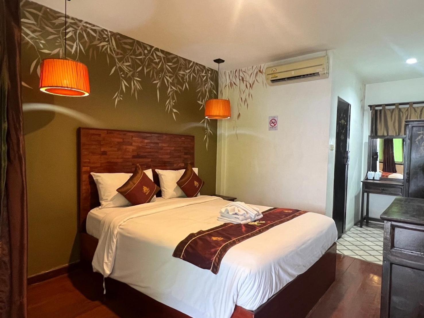 ท่าแพ บูธิค เฮ้าส์ Hotel เชียงใหม่ ภายนอก รูปภาพ